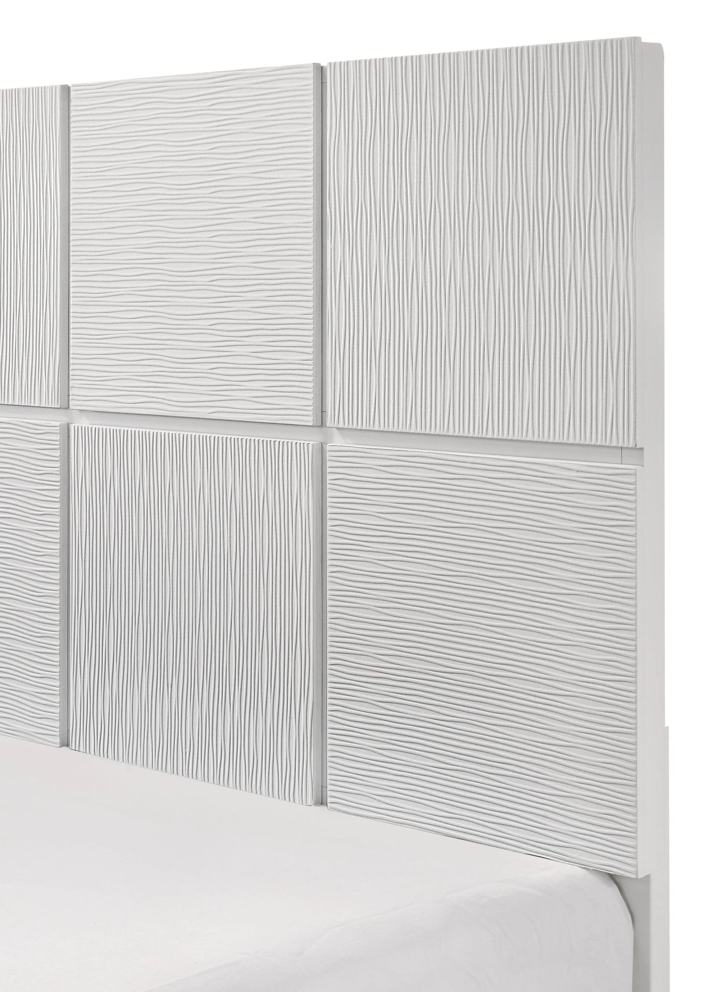 Brand New White Wood Bed (4 Sizes)