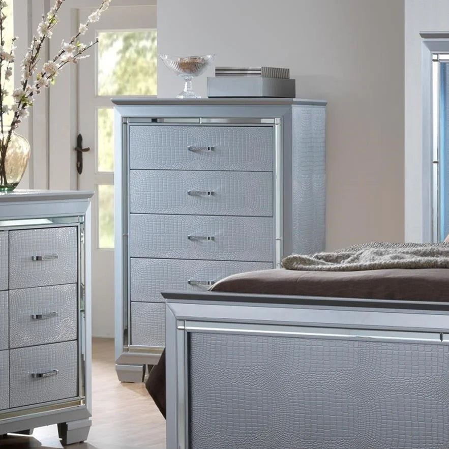 Brand New Silver 4pc Bedroom Set with LED Lights (2 Sizes)