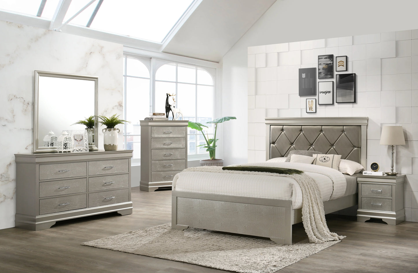 Brand New 4pc Bedroom Set (4 Sizes)