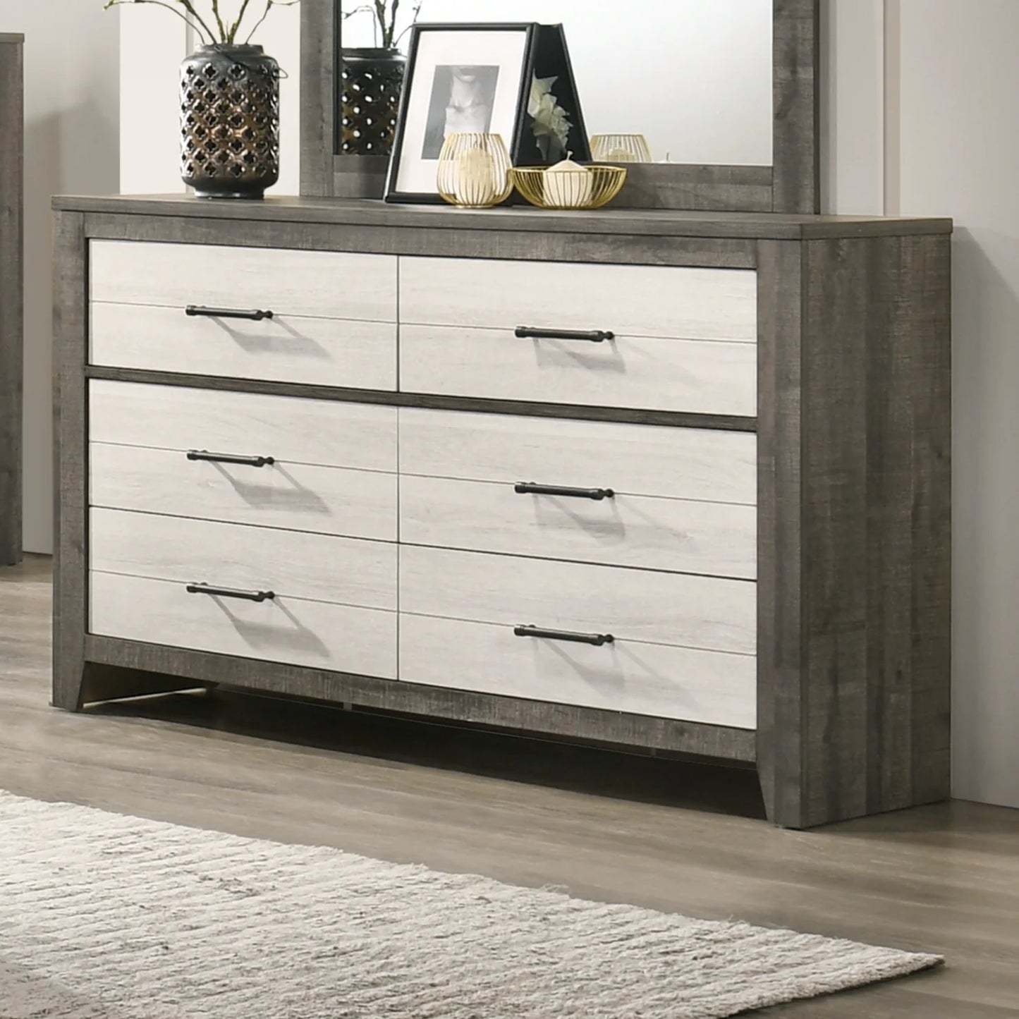 Brand New Queen Size 4pc Bedroom Set