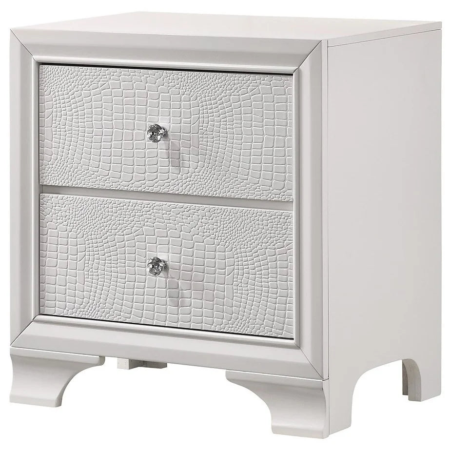 Brand New 4pc White Bedroom Set w/LED Headboard (Queen or King)