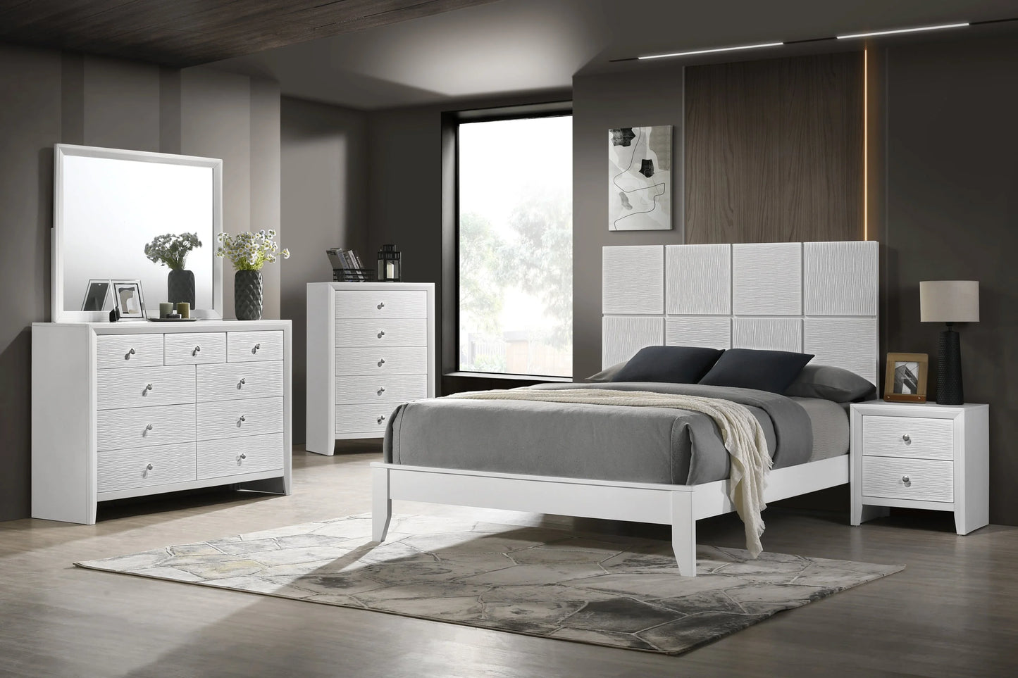 Brand New White 4pc Bedroom Set (4 Sizes)